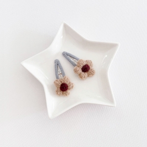Girl Hair Clip Floral Yarn Pair (GHP9369)